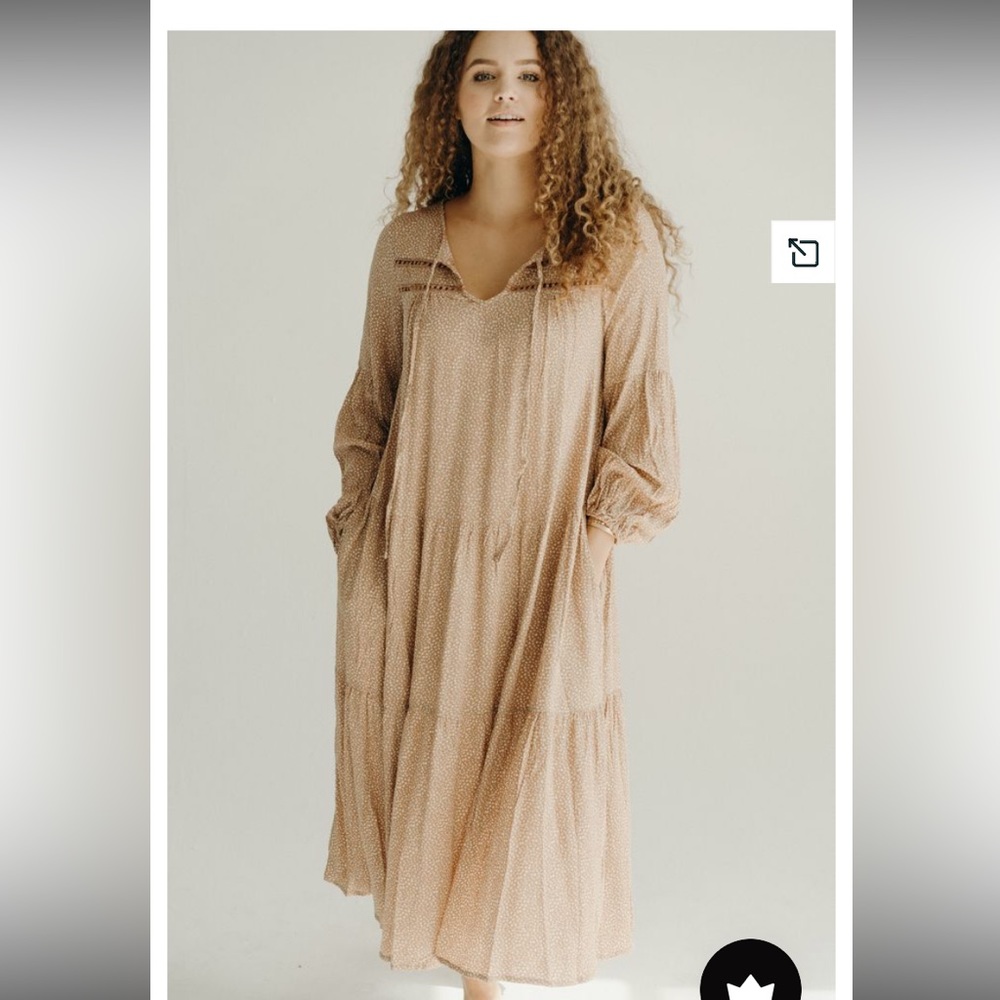 Carly Jean Los Angeles Dress